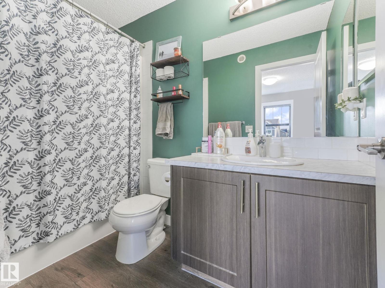 225 SOUTHFORK DR, Leduc