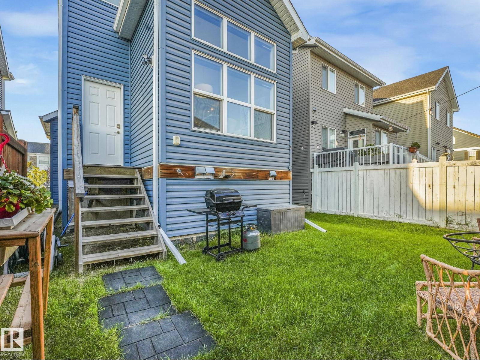 225 SOUTHFORK DR, Leduc