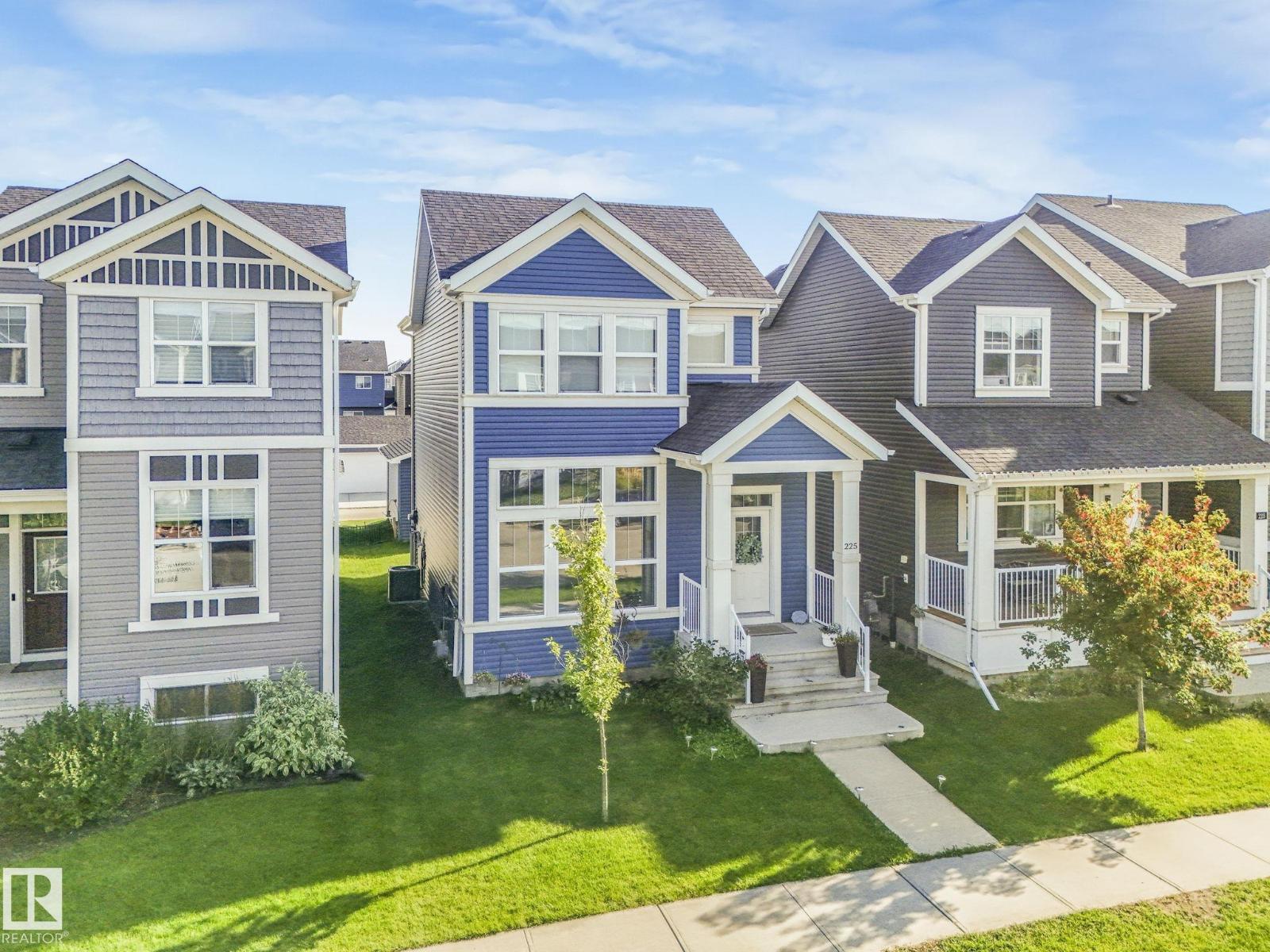 225 SOUTHFORK DR, Leduc