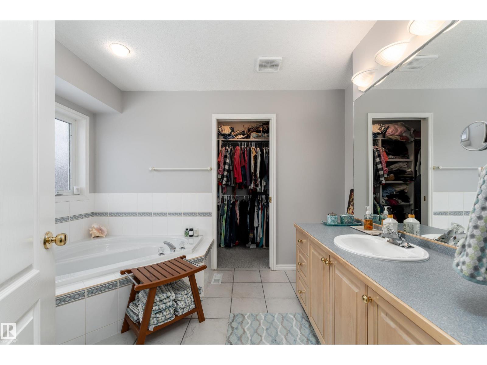 2 Olmstead CO, St. Albert