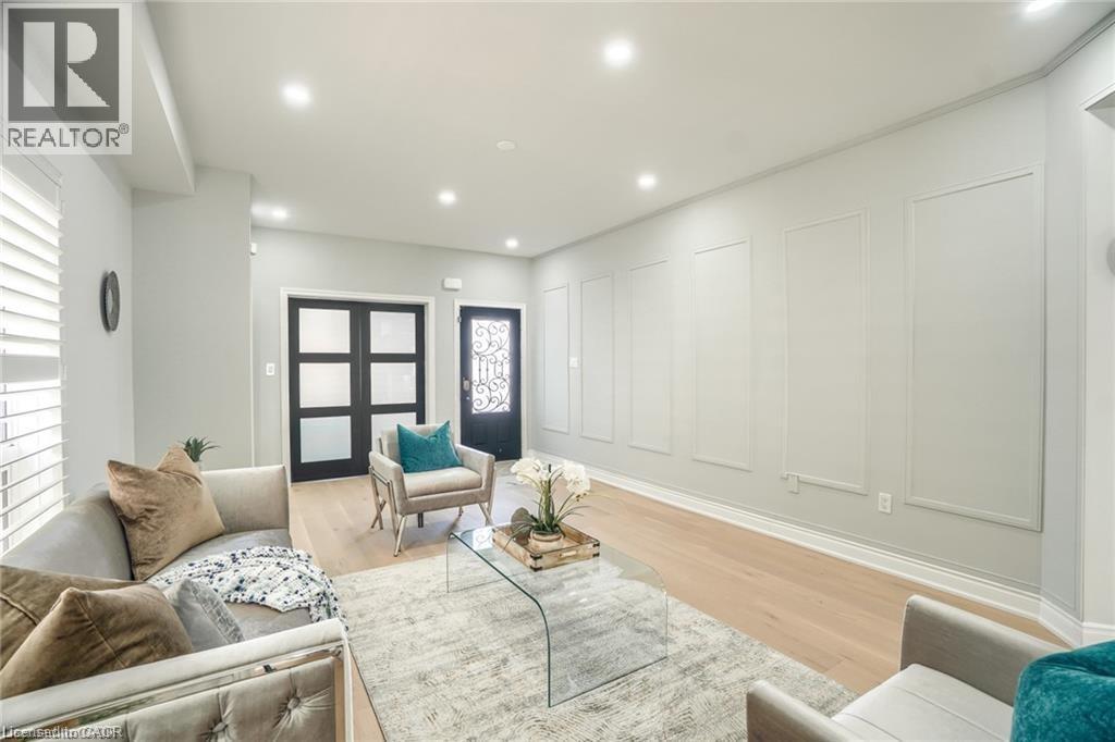 318 WALLACE STREET - 15