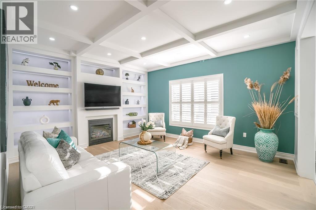 318 WALLACE STREET - 5