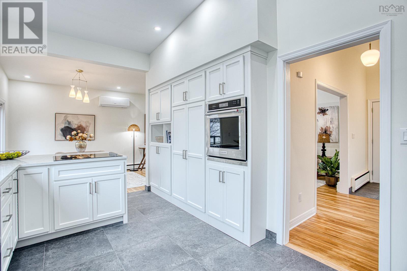 Property 15 of 41 of 9 Crestview Drive