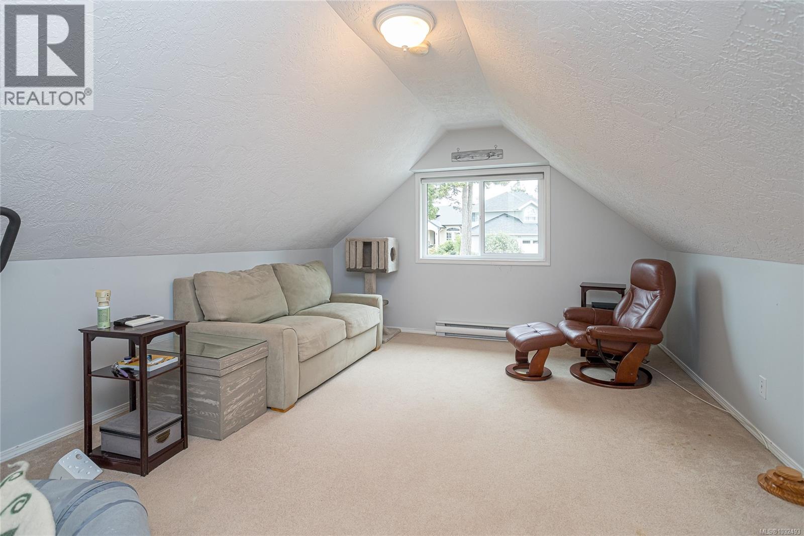 825 Bexhill Pl, Colwood