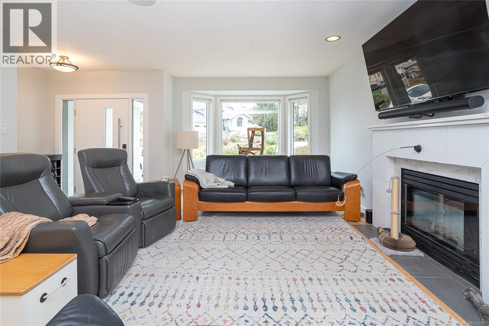 825 Bexhill Pl, Colwood