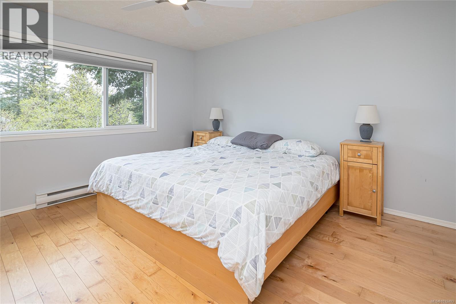 825 Bexhill Pl, Colwood