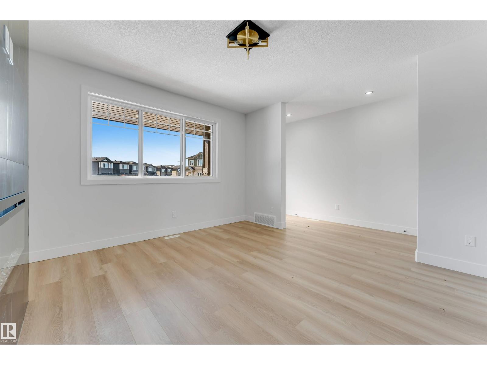 22932 80 AV NW, Edmonton