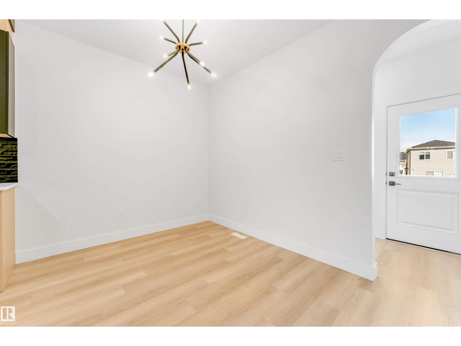 22932 80 AV NW, Edmonton