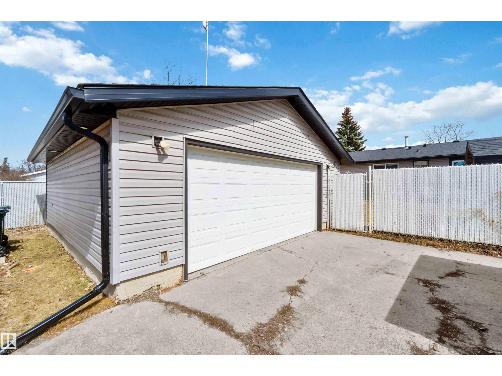17 Windsor ST, Spruce Grove