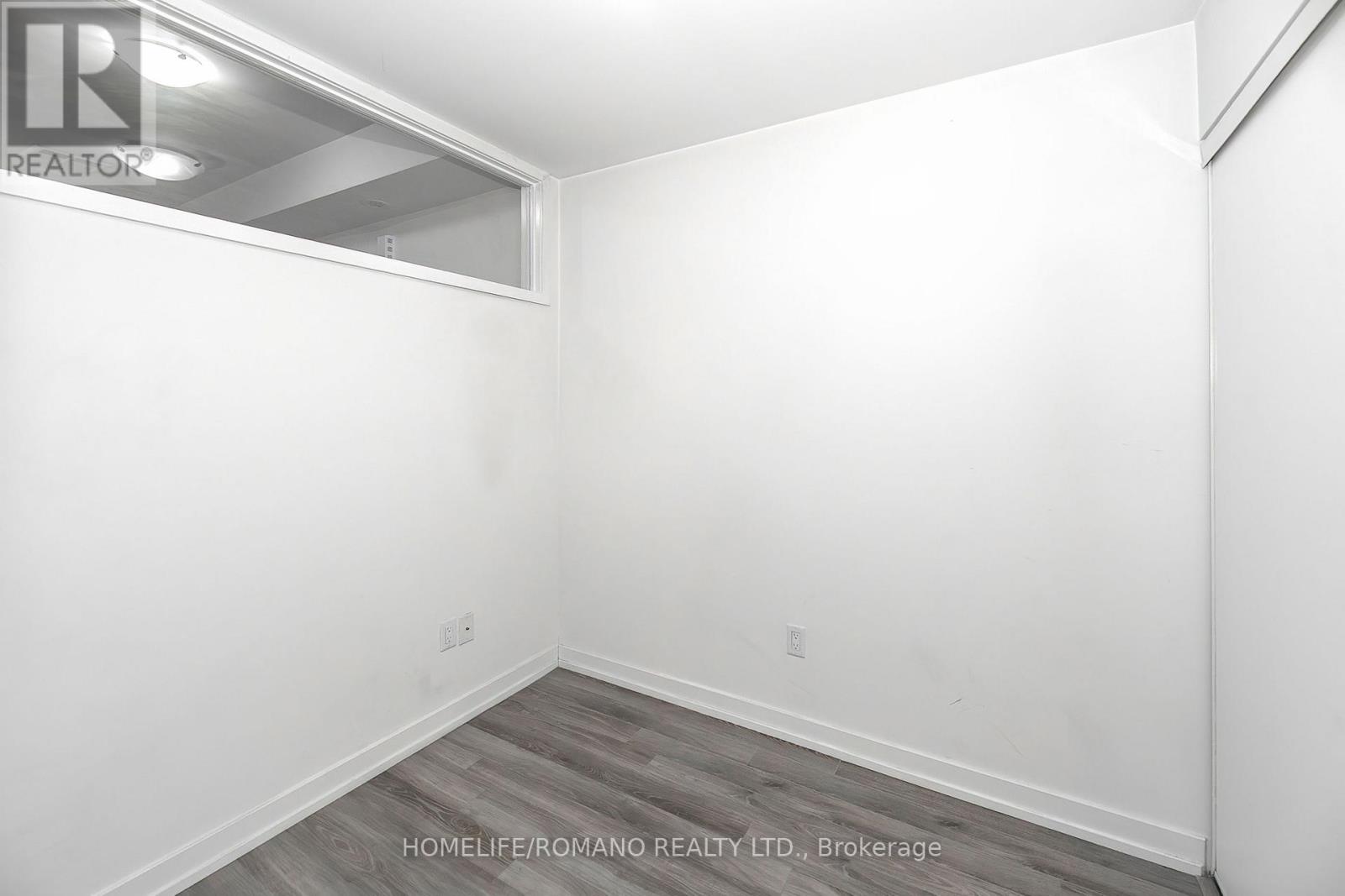 33 - 869 WILSON AVENUE — photo 10