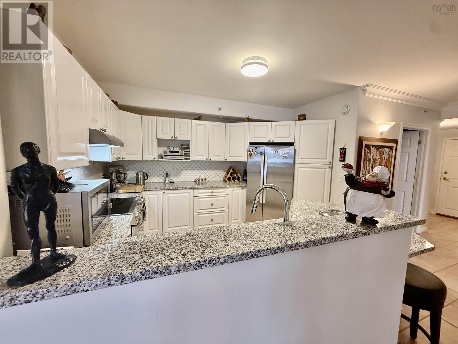 Property 21 of 52 of 404 99 Waterfront Drive