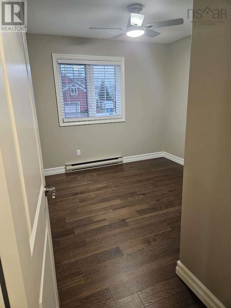 Property 28 of 49 of 42 Bardmoor Crescent