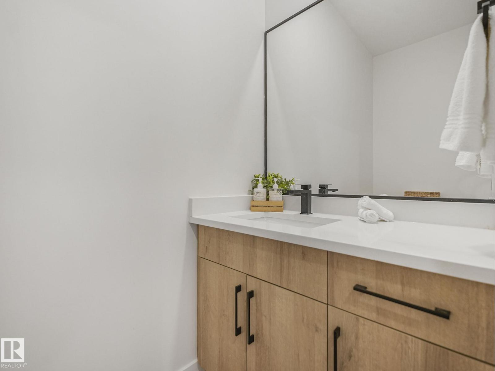 201 STARLING, Fort Saskatchewan