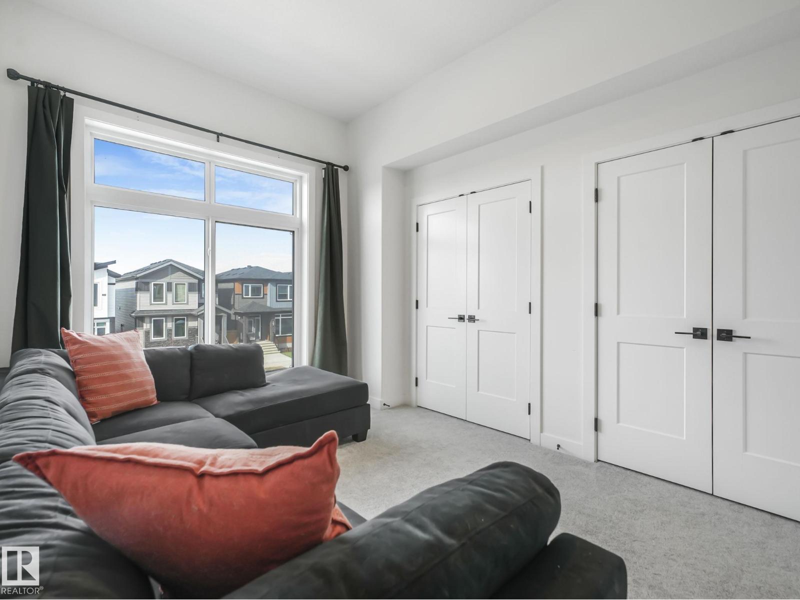 201 STARLING, Fort Saskatchewan