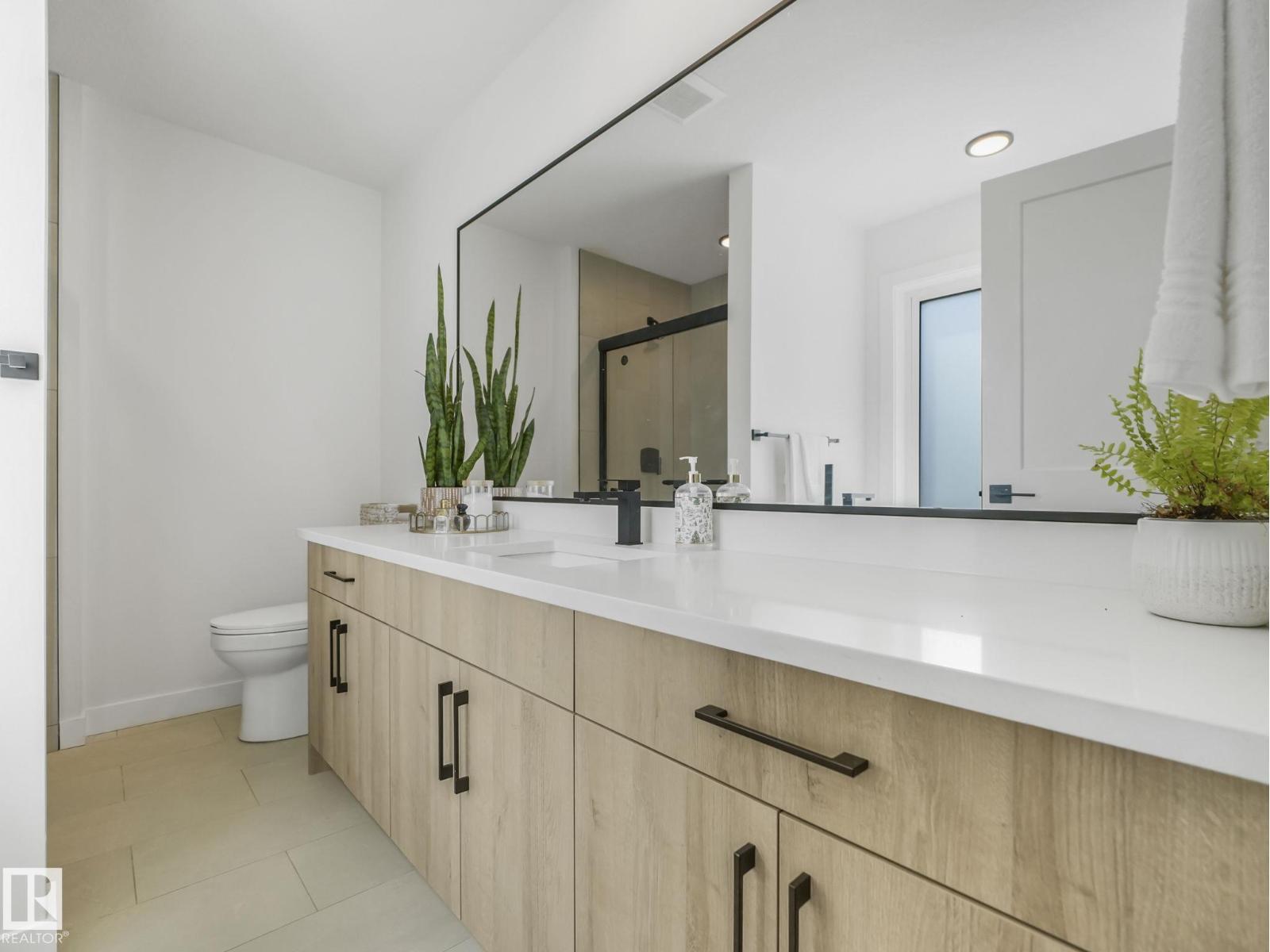 201 STARLING, Fort Saskatchewan