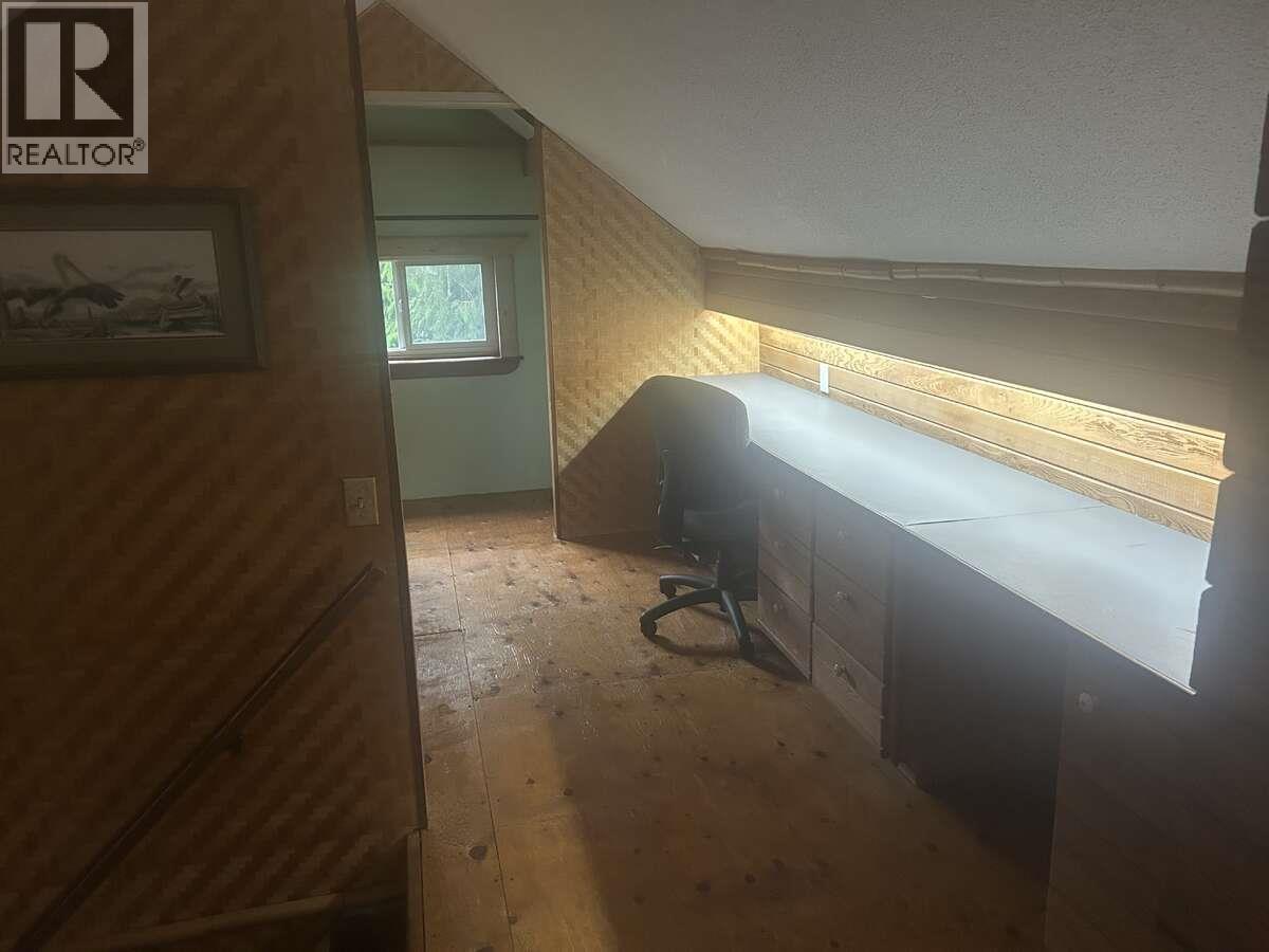 1567 DELKATLA STREET, Masset