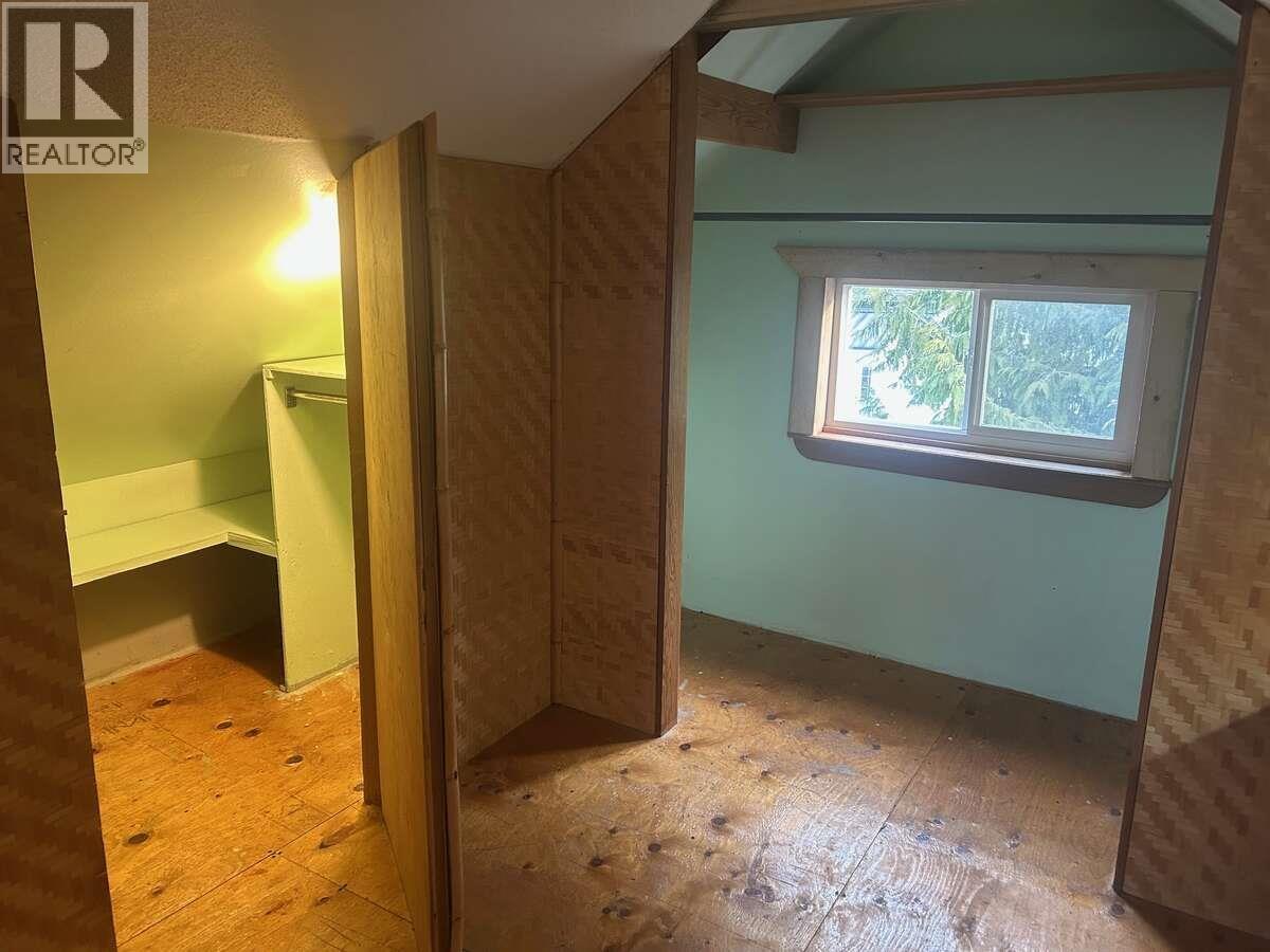 1567 DELKATLA STREET, Masset