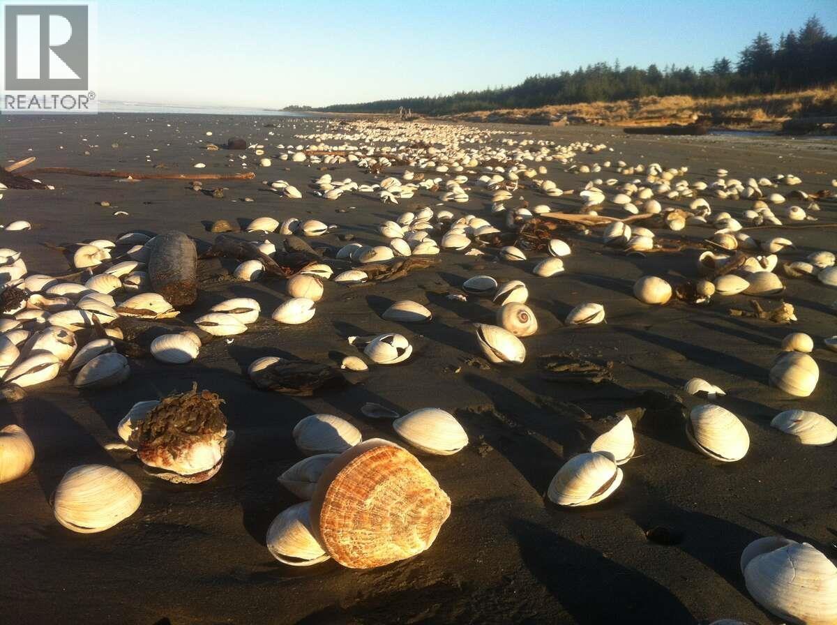 1567 DELKATLA STREET, Masset