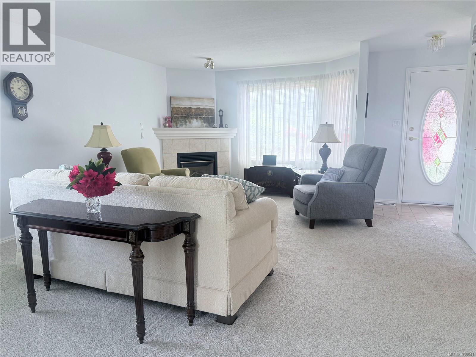 #4 6111 Sayward Rd - 9