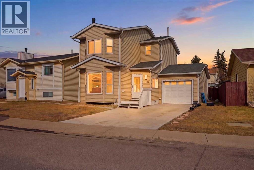 172 Castlebrook Road NE, Calgary, Alberta