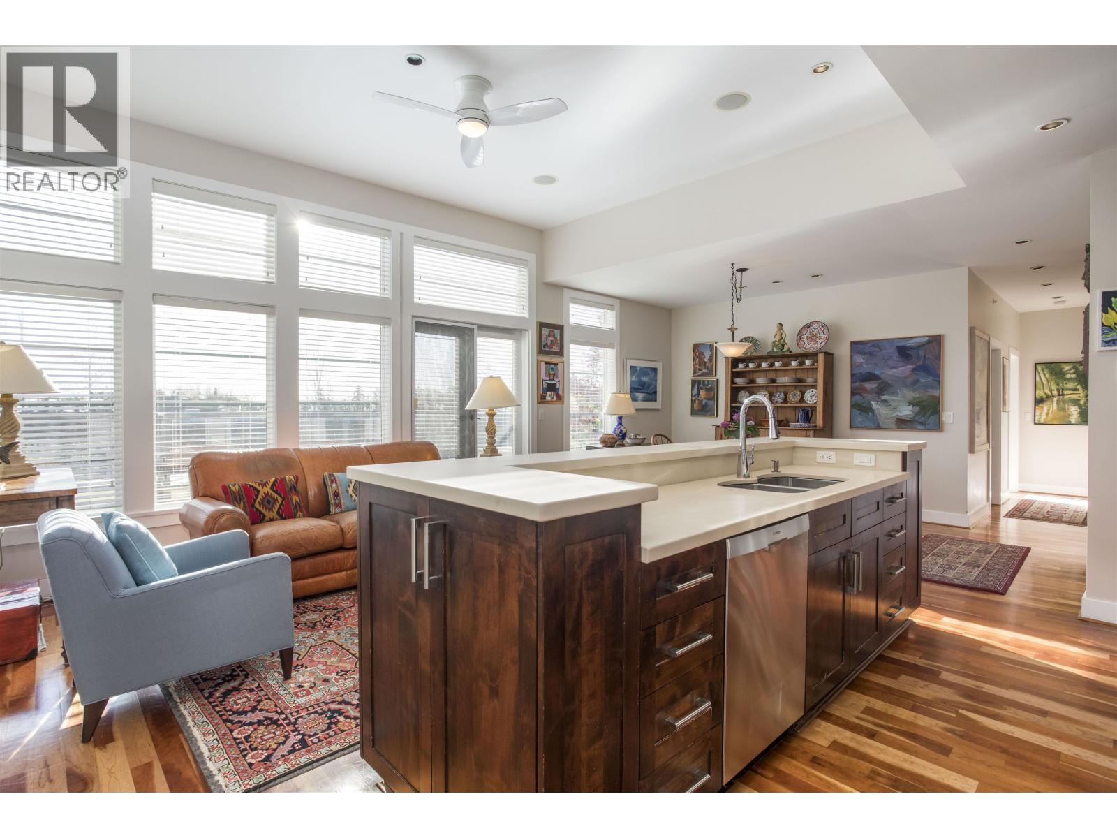 404 6328 LARKIN DRIVE, Vancouver