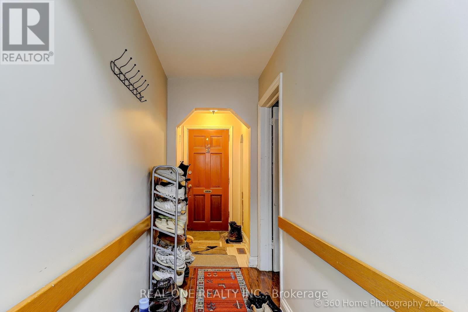212 CUMMER AVENUE - 12