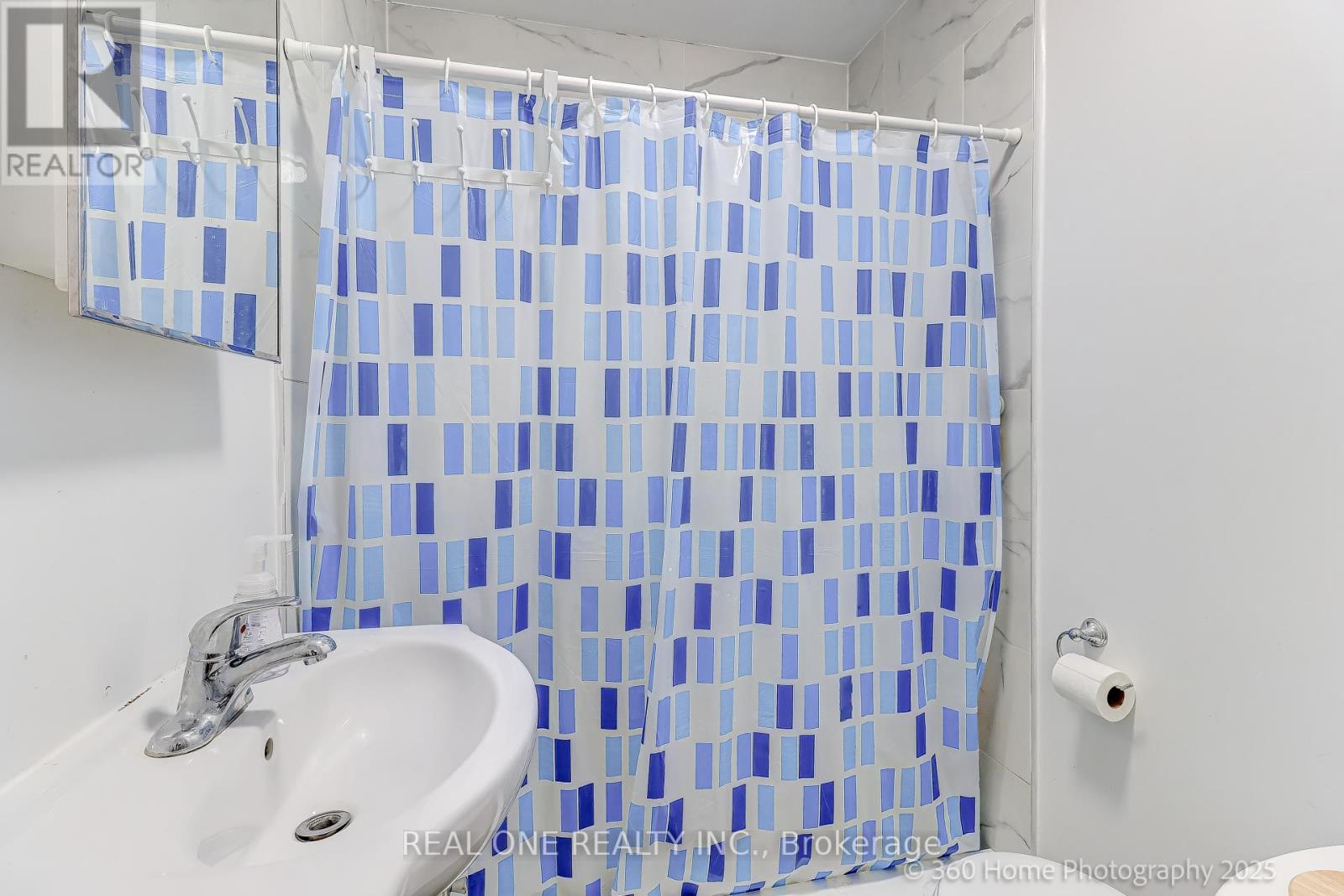 212 CUMMER AVENUE - 14