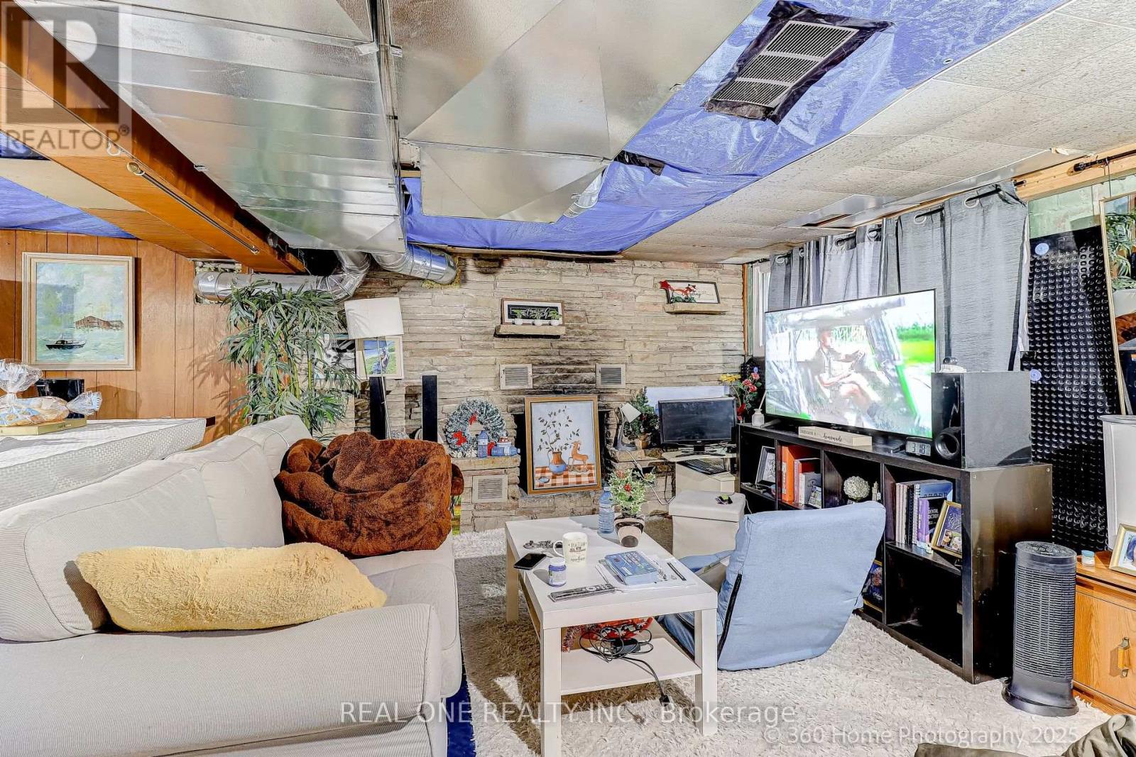 212 CUMMER AVENUE - 22