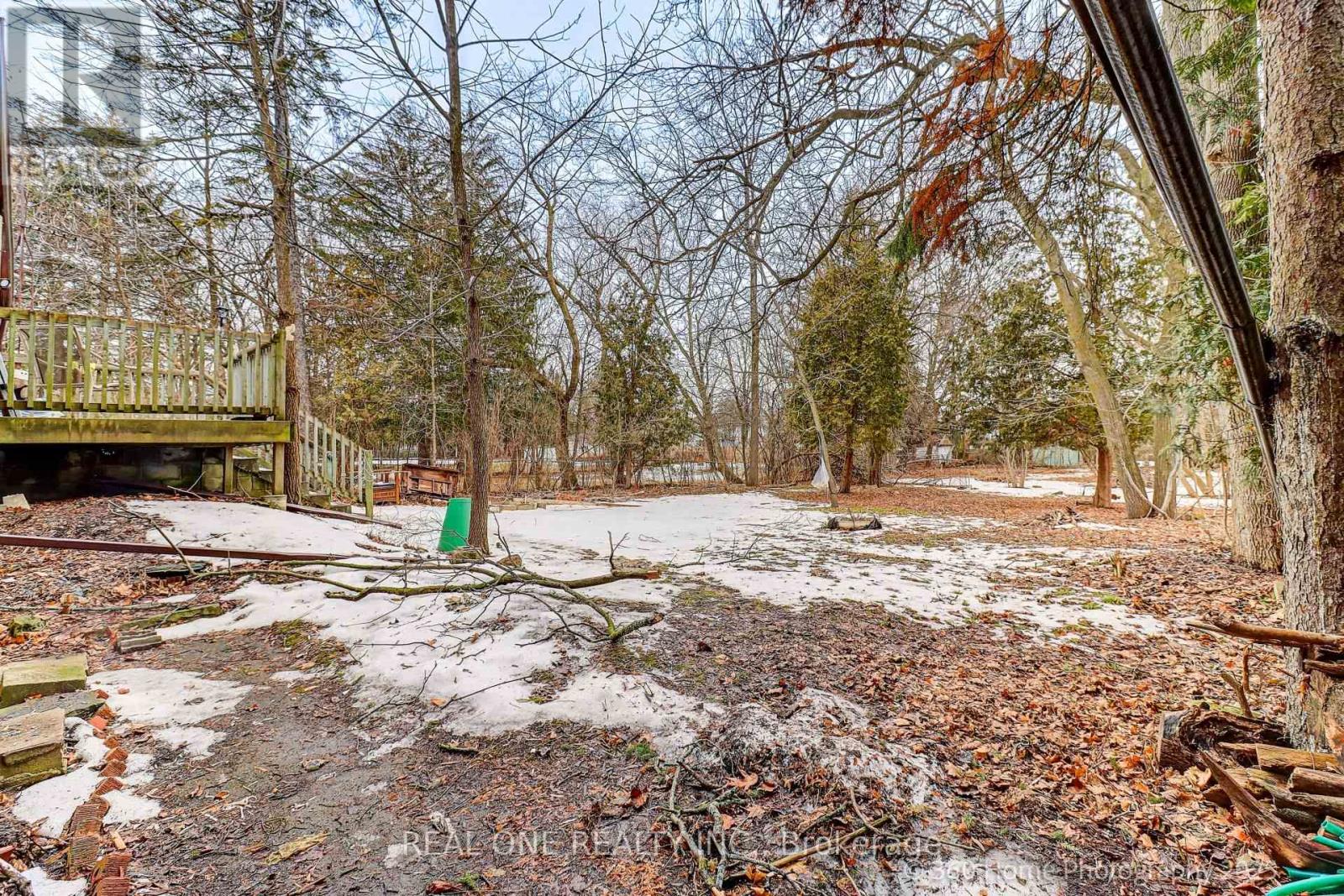 212 CUMMER AVENUE - 25