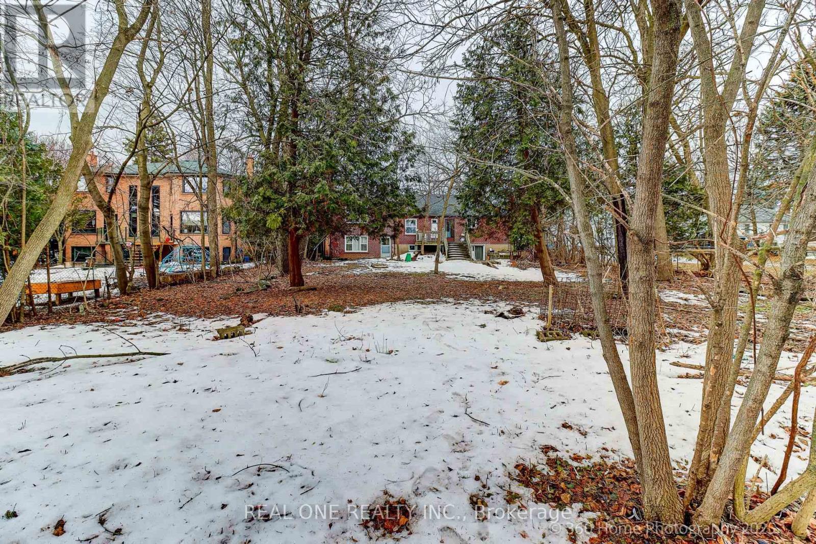 212 CUMMER AVENUE - 27