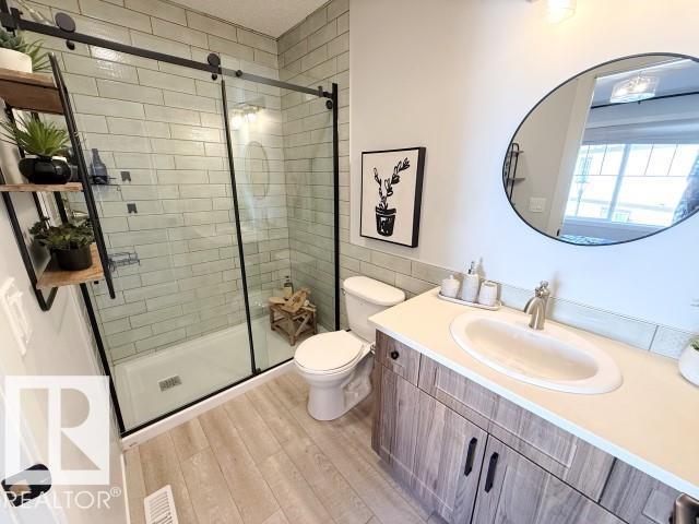 #67 50 MCLAUGHLIN DR - 34