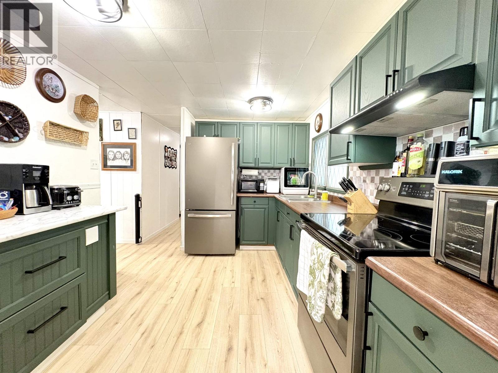 3984 GLENDALE DRIVE - 6