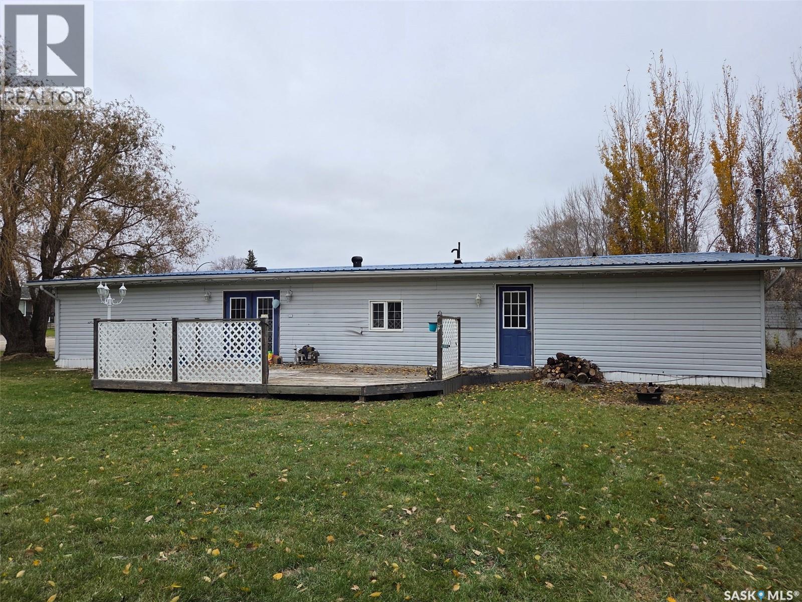 720 Maple DRIVE - 4