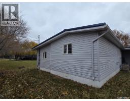 720 Maple Drive, Esterhazy, SK S0A0X0 Photo 17