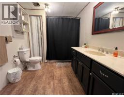720 Maple Drive, Esterhazy, SK S0A0X0 Photo 41