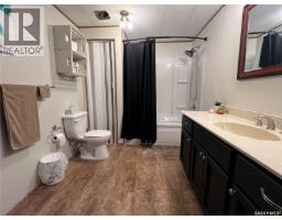 720 Maple Drive, Esterhazy, SK S0A0X0 Photo 42
