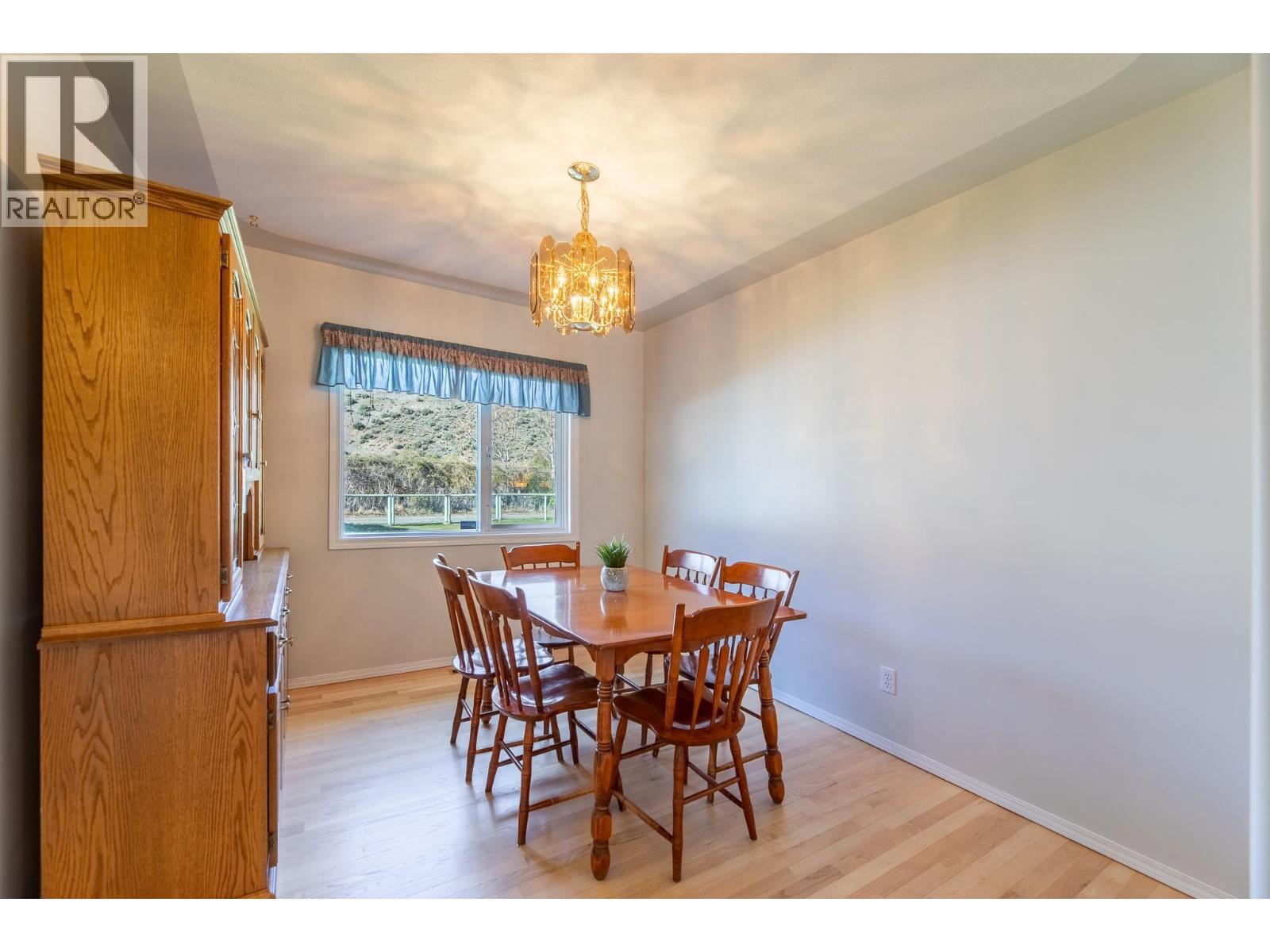  510 6th Avenue, Keremeos