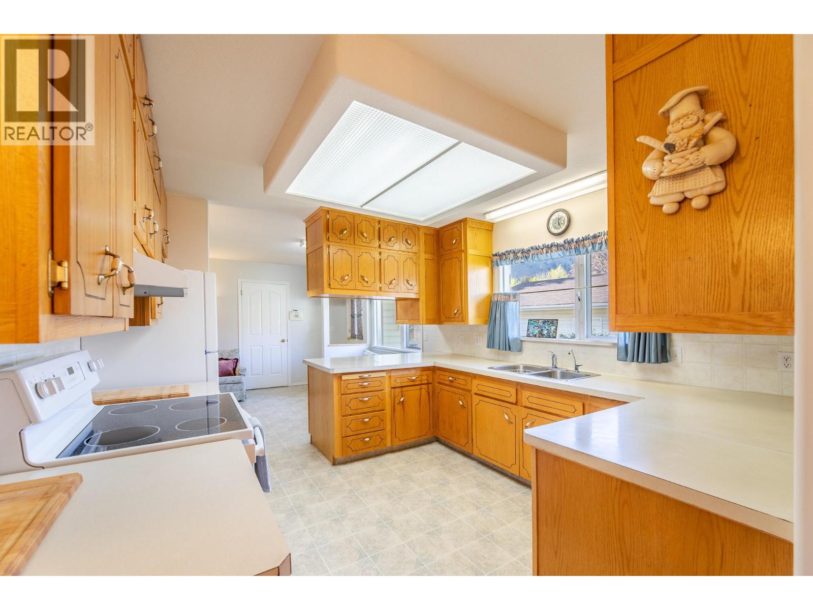  510 6th Avenue, Keremeos