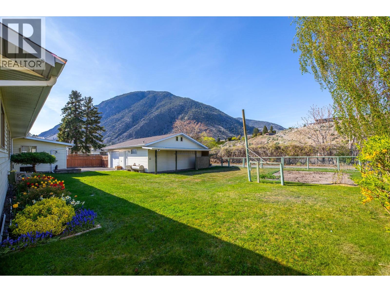  510 6th Avenue, Keremeos