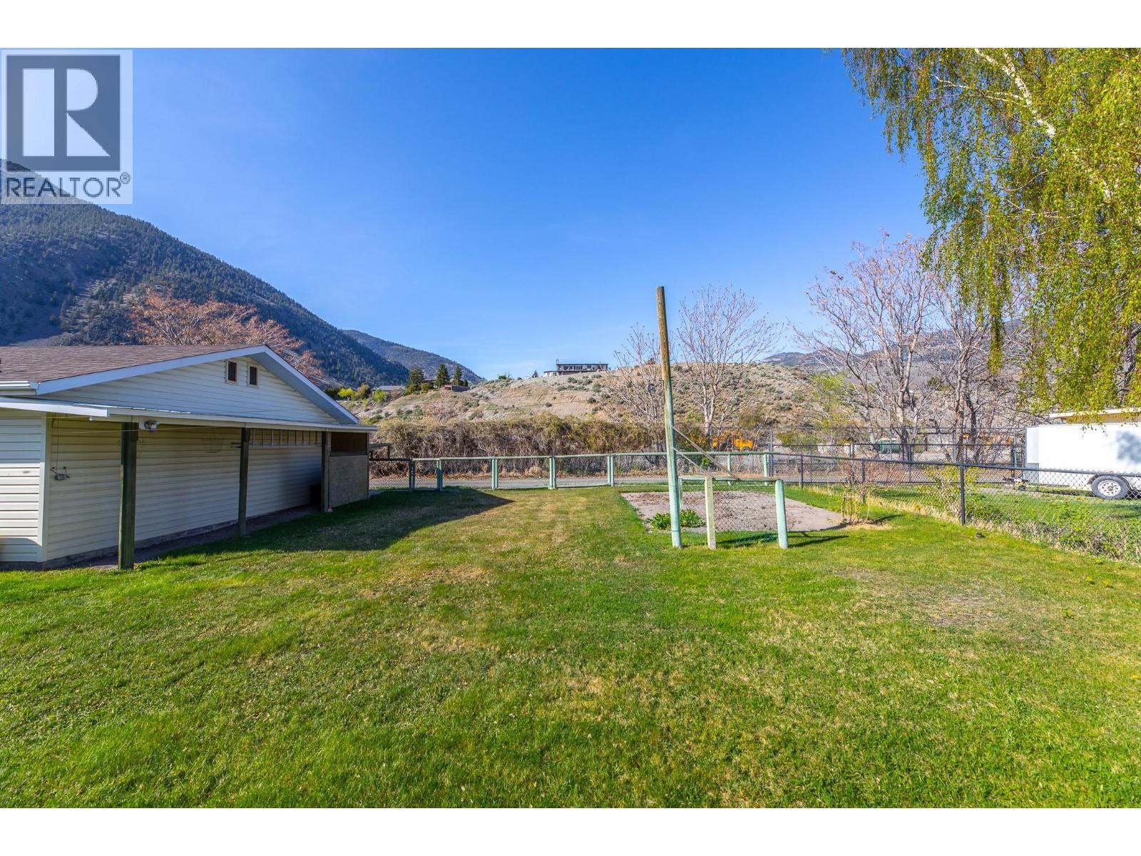  510 6th Avenue, Keremeos