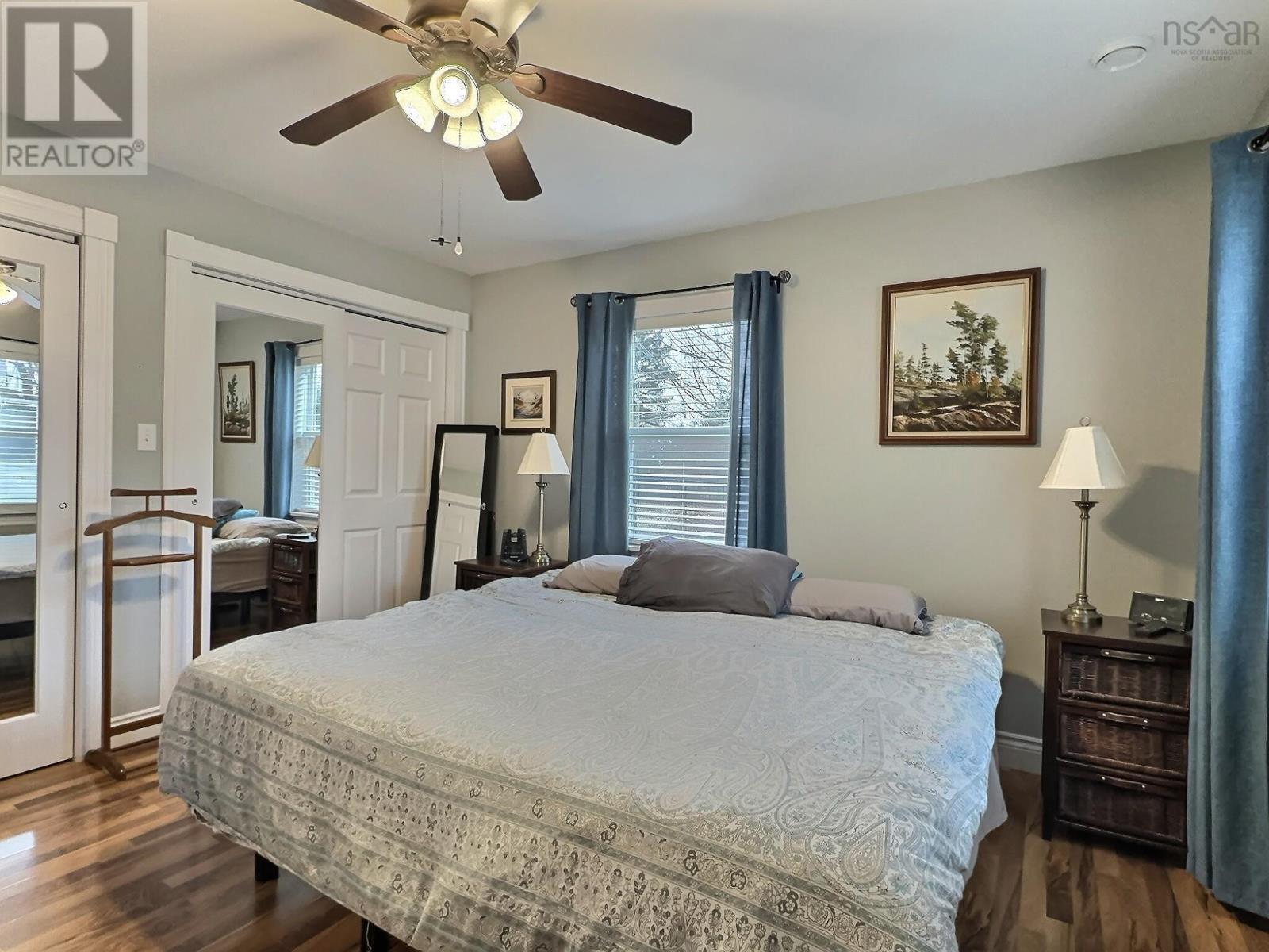 Property 15 of 21 of 10758 2 Highway