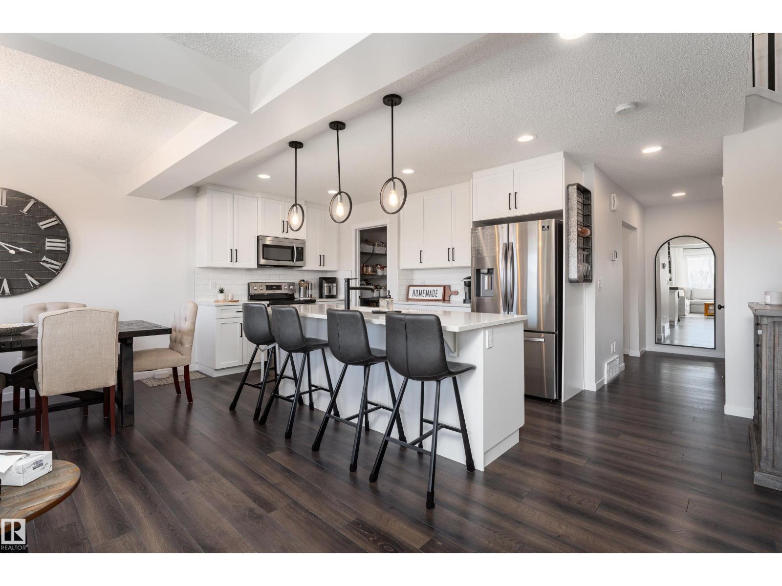 10 Taylor PL, Ardrossan