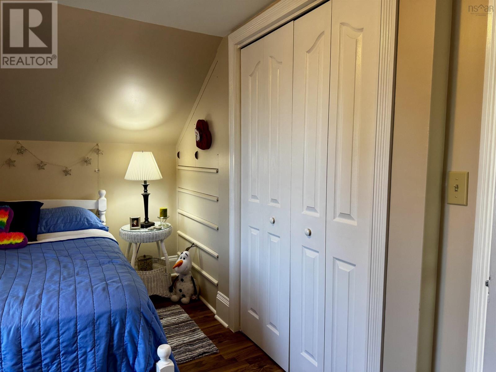 Property 27 of 45 of 11 Cameron Street