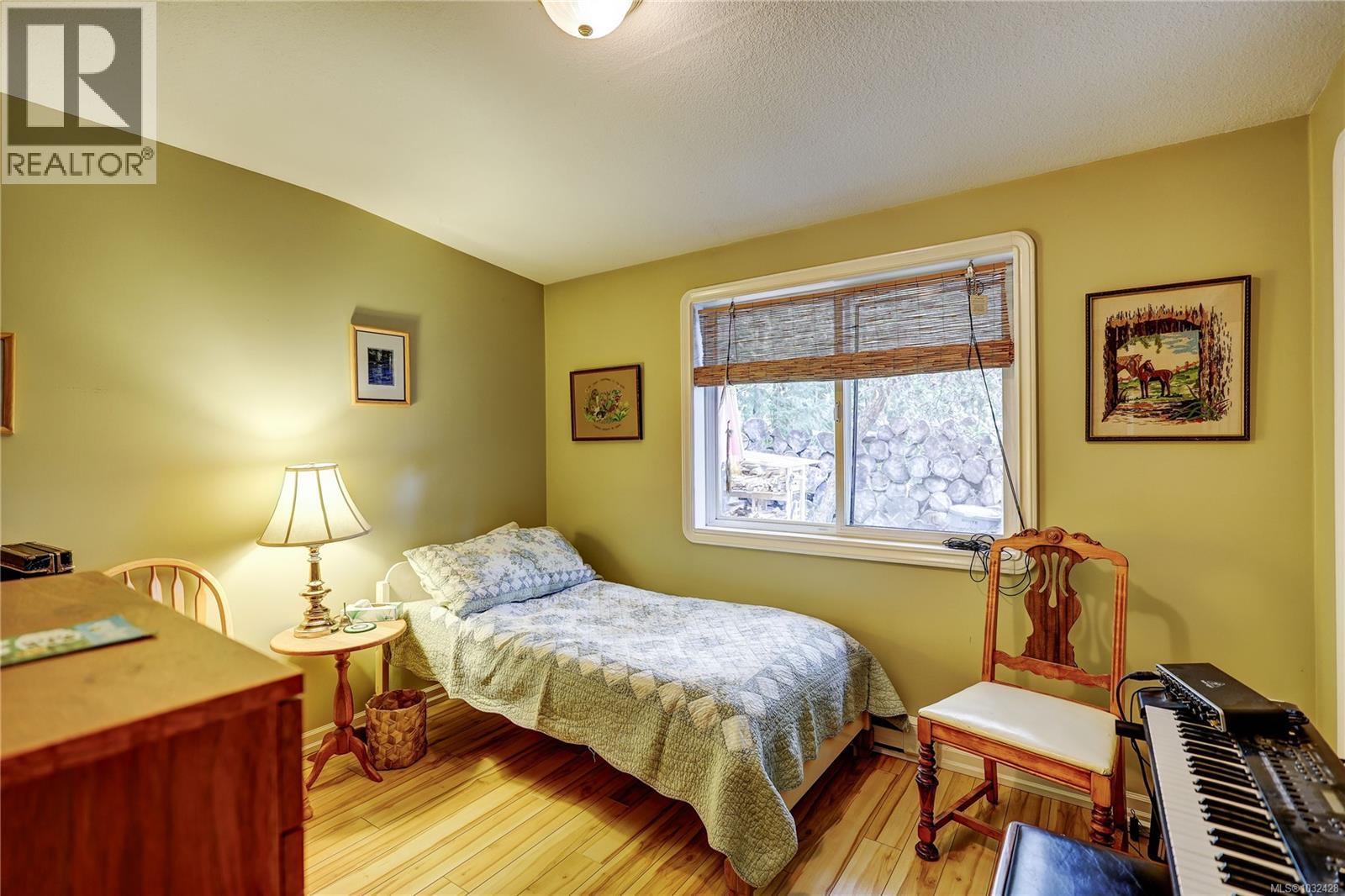 525 Pioneer Cres - 21