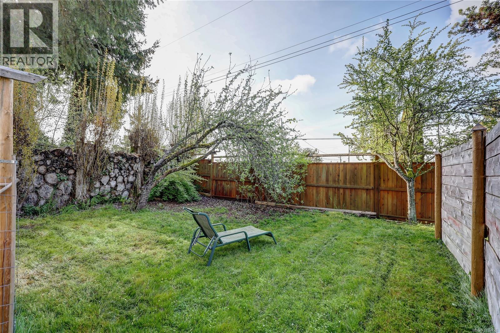 525 Pioneer Cres - 29