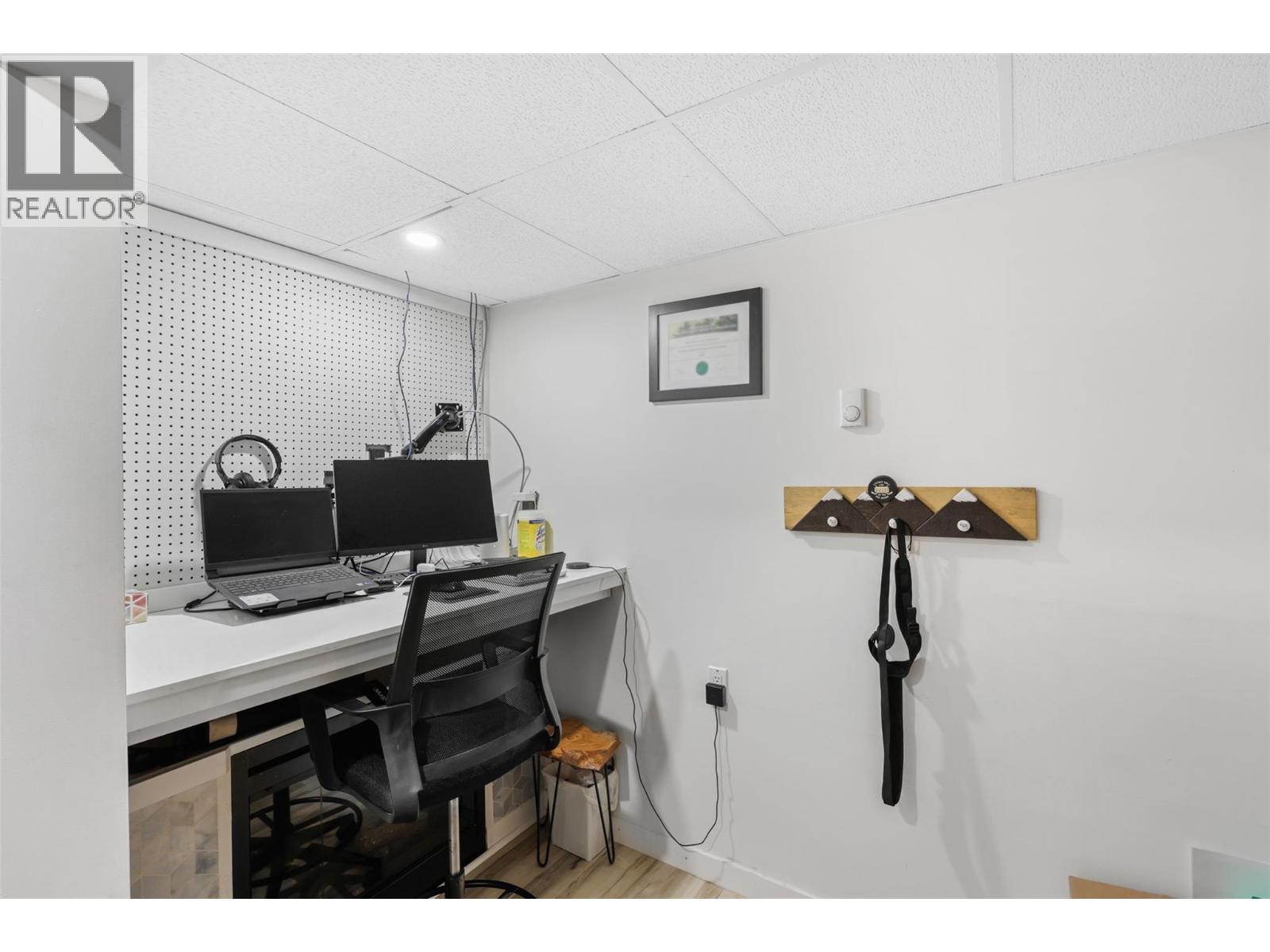 #47 1570 Freshfield Road - 30