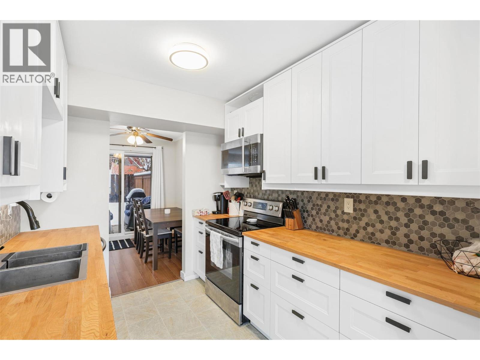 #47 1570 Freshfield Road - 14