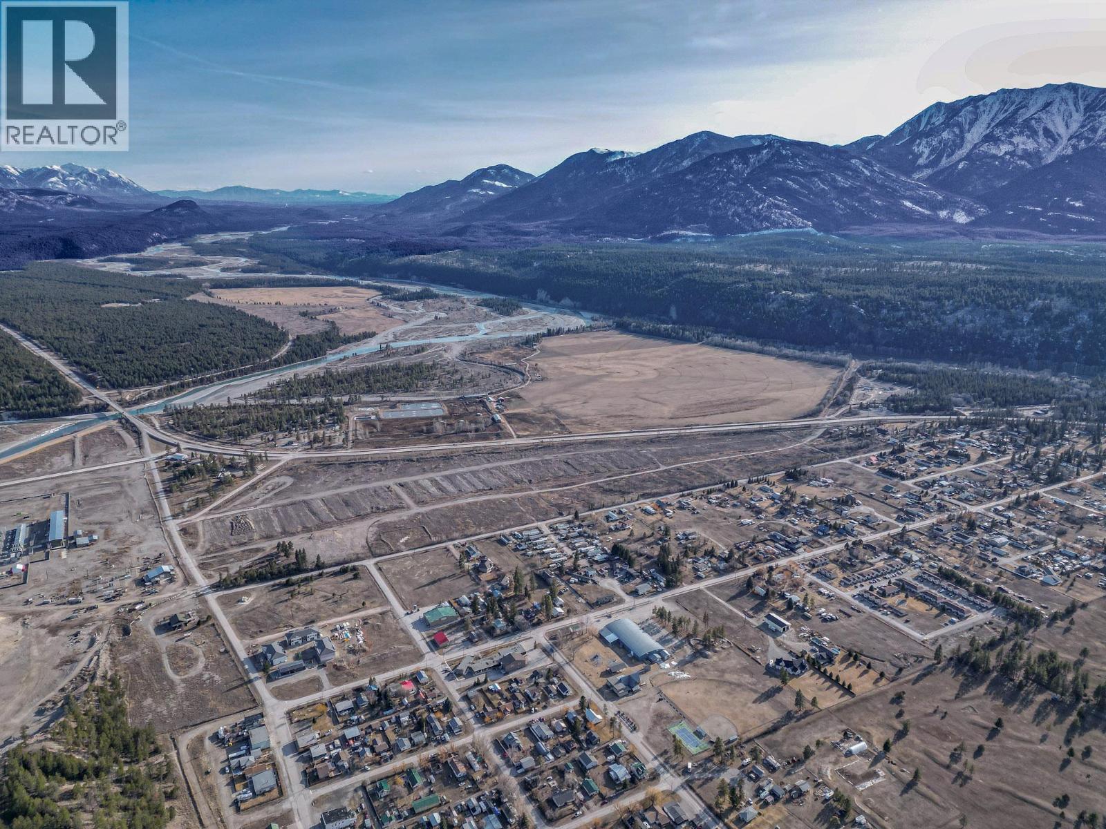 8917 Grainger Road, Canal Flats