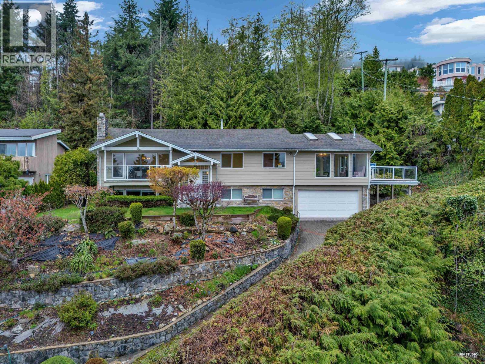 675 ST. ANDREWS ROAD