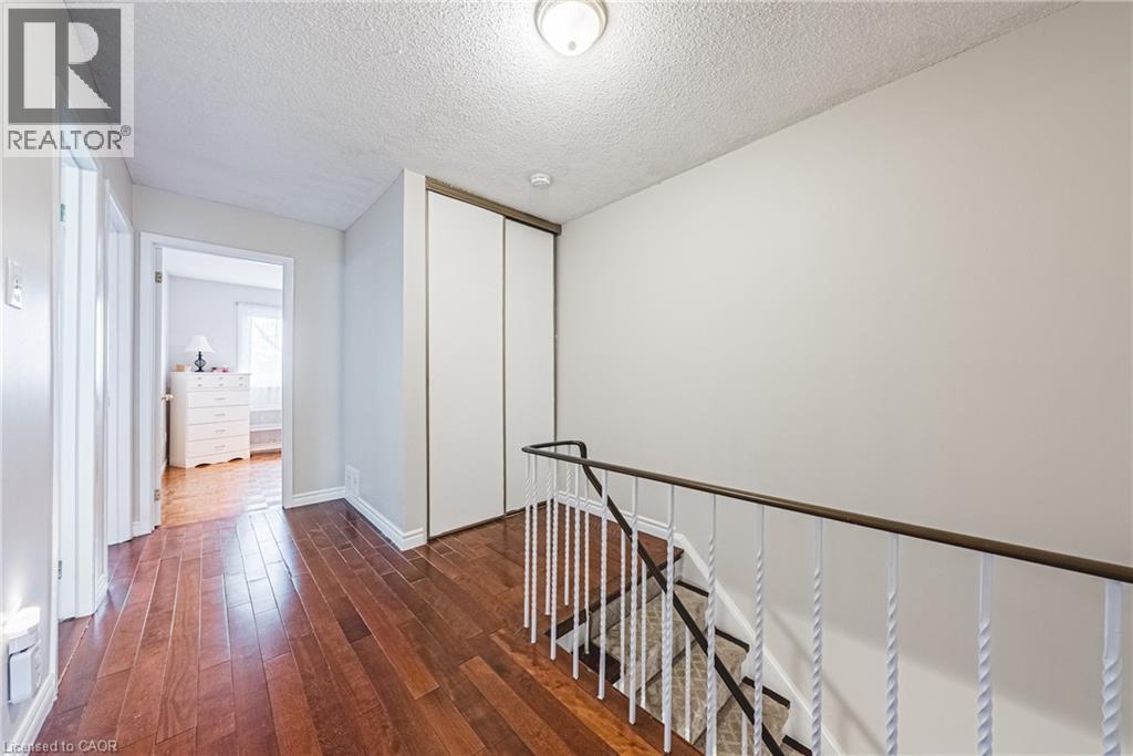 1576 NEWLANDS Crescent Unit# 60, Burlington, Ontario, L7M1V6 — Photo 13